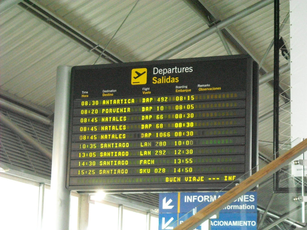 Airport flights to Antarctica