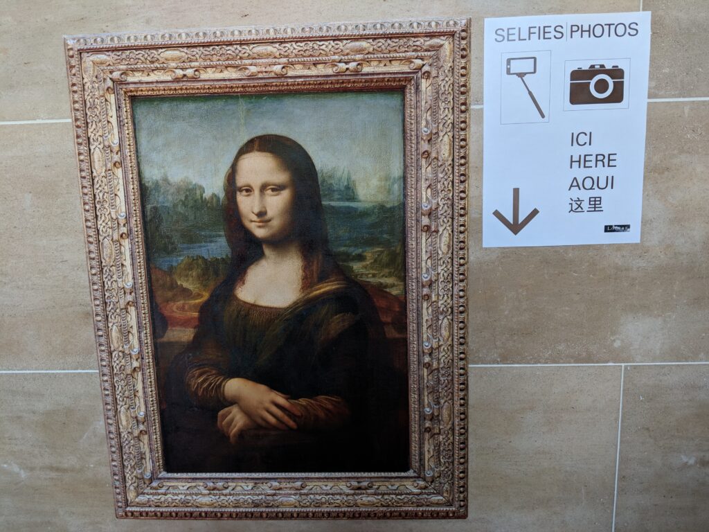 Louvre Selfie Station