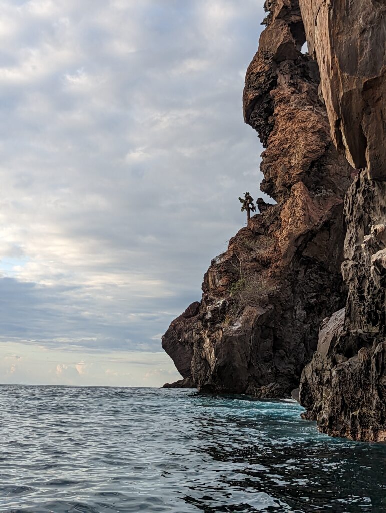 Buccaneer Cove, Santiago Island