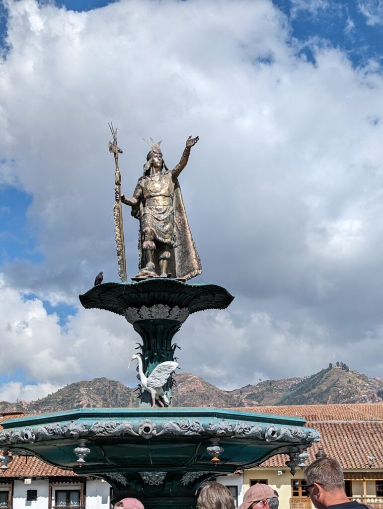 Pachacutec statue, Cuzco