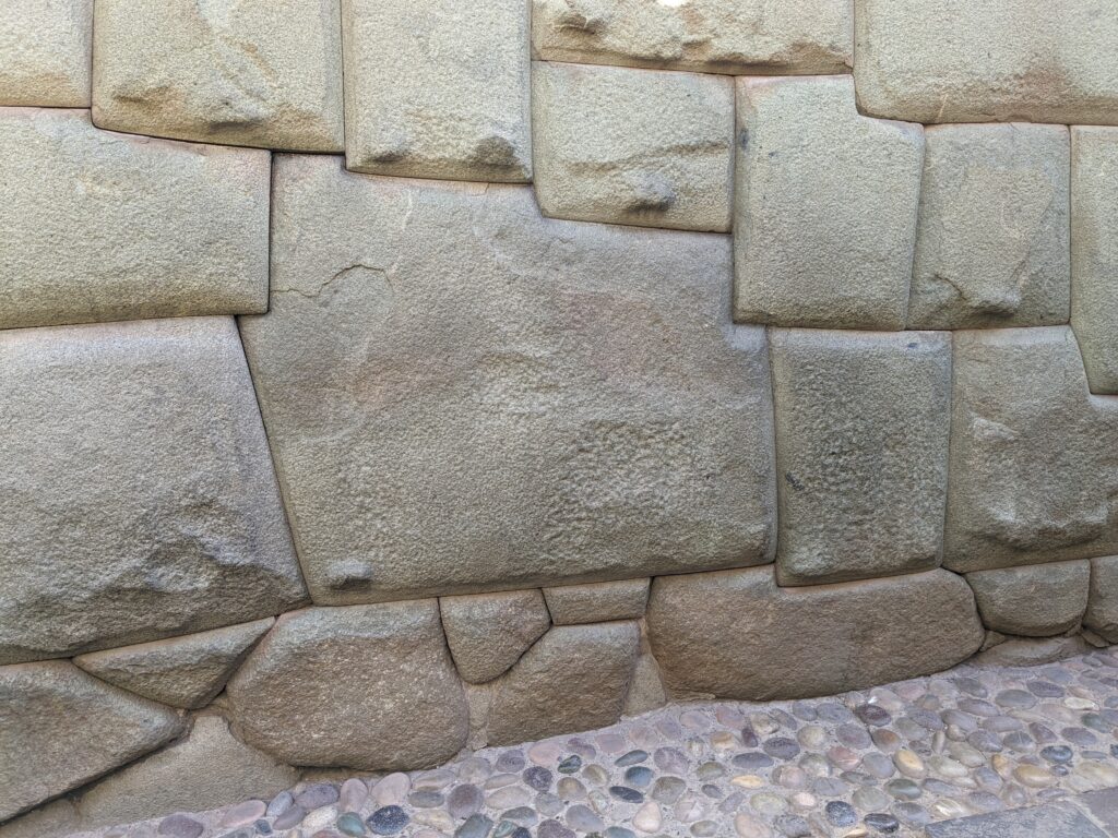 Twelve-Angled Stone, Cuzco
