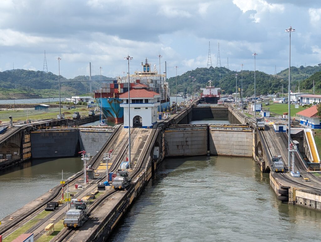Pedro Miguel locks, Panama Canal